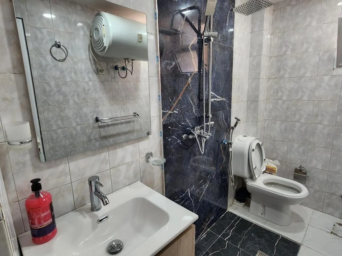 Family Apartment Tirana 0*,